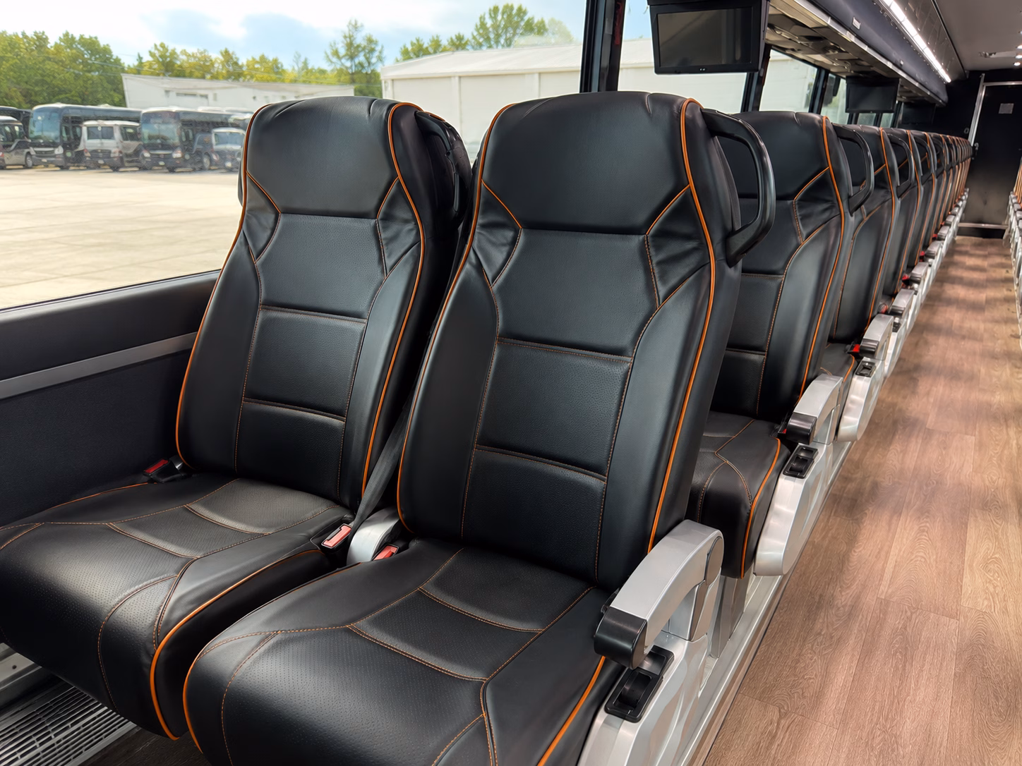 warren airport transportation
